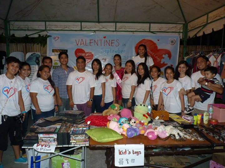 Core members and volunteers with Mutya nga Pilipinas Tourism International 2013 Angeli Dione Gomez and PBB Paul Jake Castillo